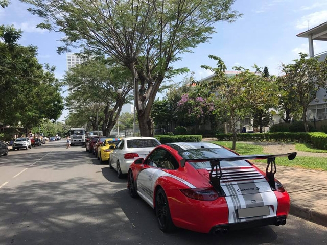 Dàn siêu xe và xe độ độc nhất Việt Nam tụ tập cuối tuần - Ảnh 10.