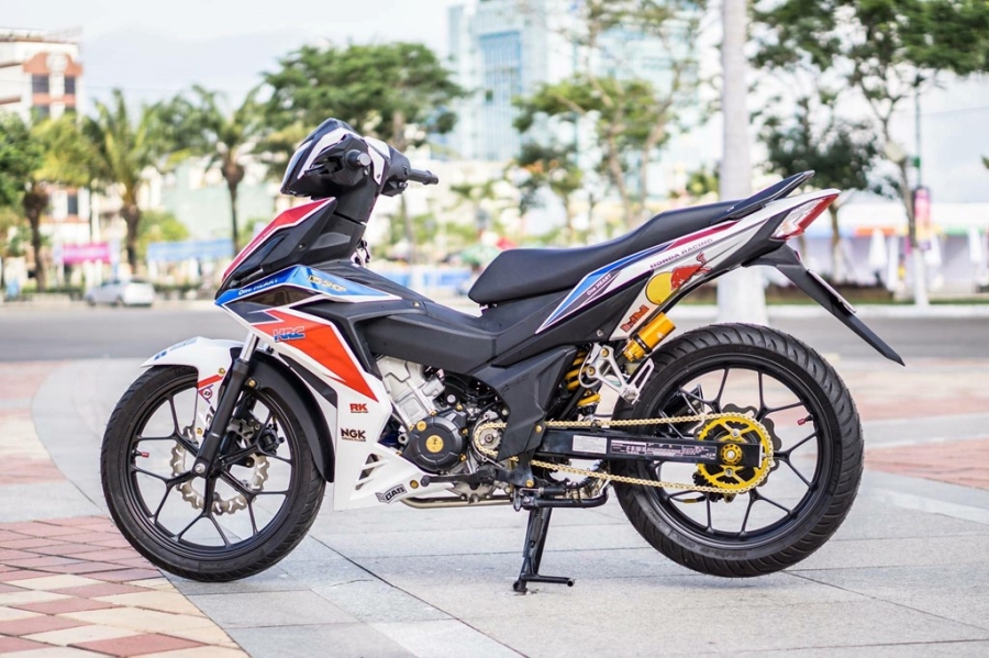 Honda Winner 150 dan tem phong cach moto phan khoi lon o Da Nang hinh anh 2
