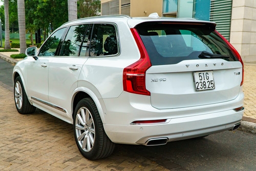 Volvo XC90: Xe sang Thụy Điển giá 3 tỷ đồng tại Việt Nam - 2