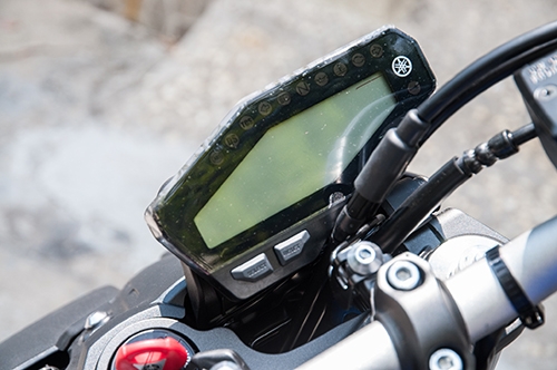 yamaha-mt-09-2017-4