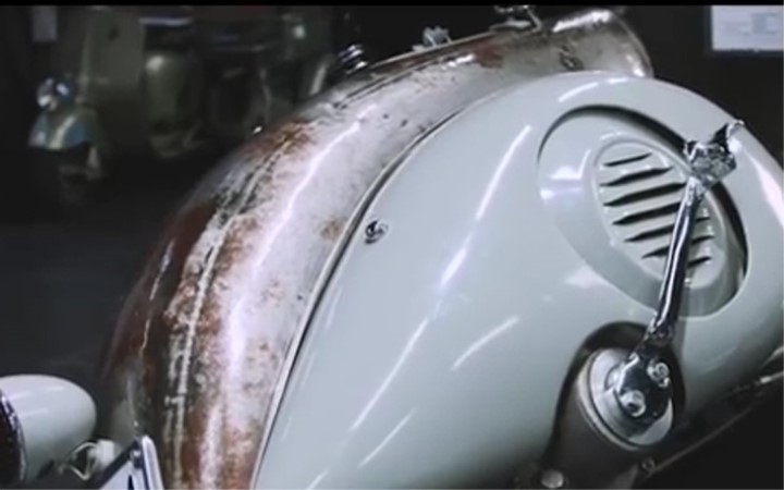 Ban dau gia chiec Vespa co nhat the gioi hinh anh 7
