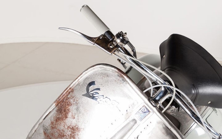 Ban dau gia chiec Vespa co nhat the gioi hinh anh 8