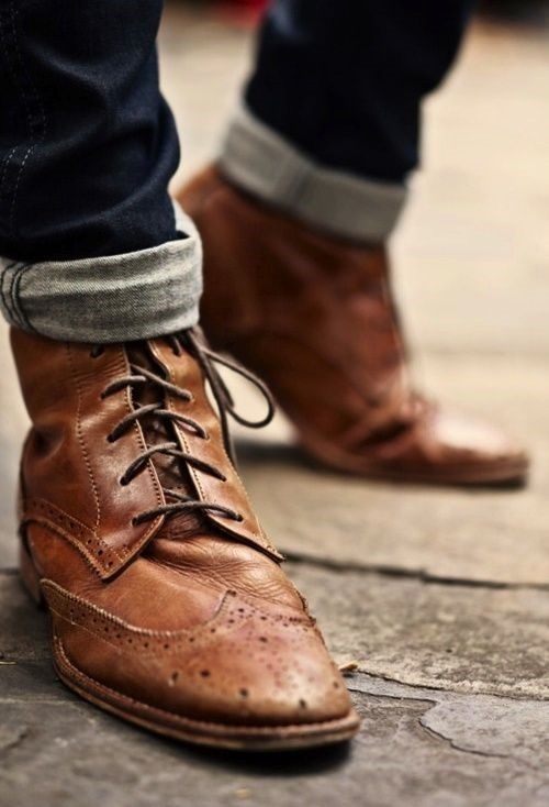 Boots cho dan ong: Mon do thoi trang tao nen dang cap hinh anh 4