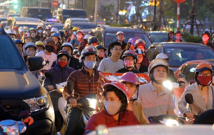 Cu dan chung cu Home City dung oto chan cong, ca tuyen pho un tac hinh anh 7