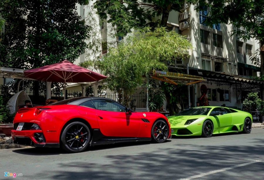 Dan sieu xe hoi tu o goc pho Sai Gon hinh anh 2