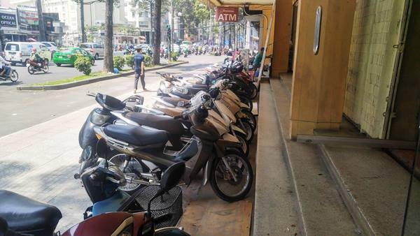 Đoàn Ngọc Hải, nhà hát trăm tuổi, nhà hát Công Nhân, giành vỉa hè, vỉa hè, quận 1 dẹp vỉa hè