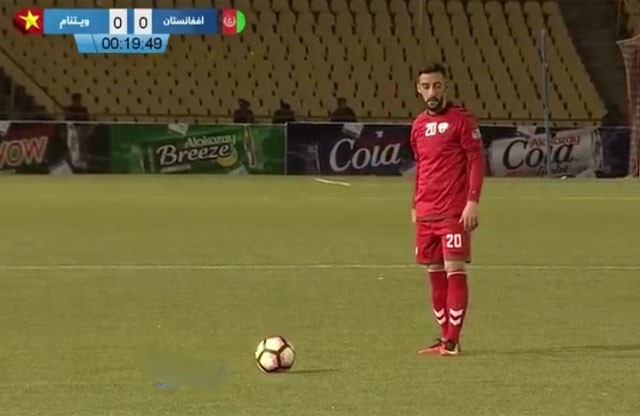 Afghanistan 0-0 DTVN (H1): HLV Huu Thang vo tay khich le hoc tro hinh anh 2