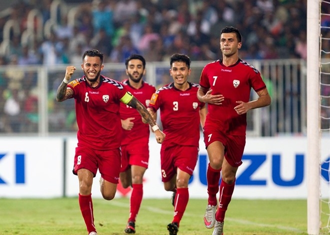 DT Afghanistan vs DTVN: Cong Phuong da tien ve cong hinh anh 7