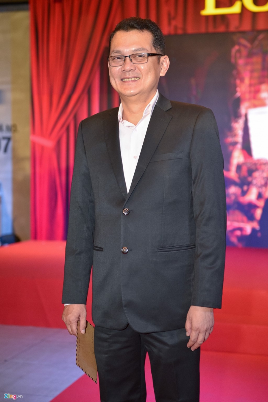 Dan sao Viet du su kien cong chieu phim 'Lo to' hinh anh 2