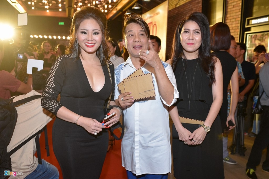 Dan sao Viet du su kien cong chieu phim 'Lo to' hinh anh 7