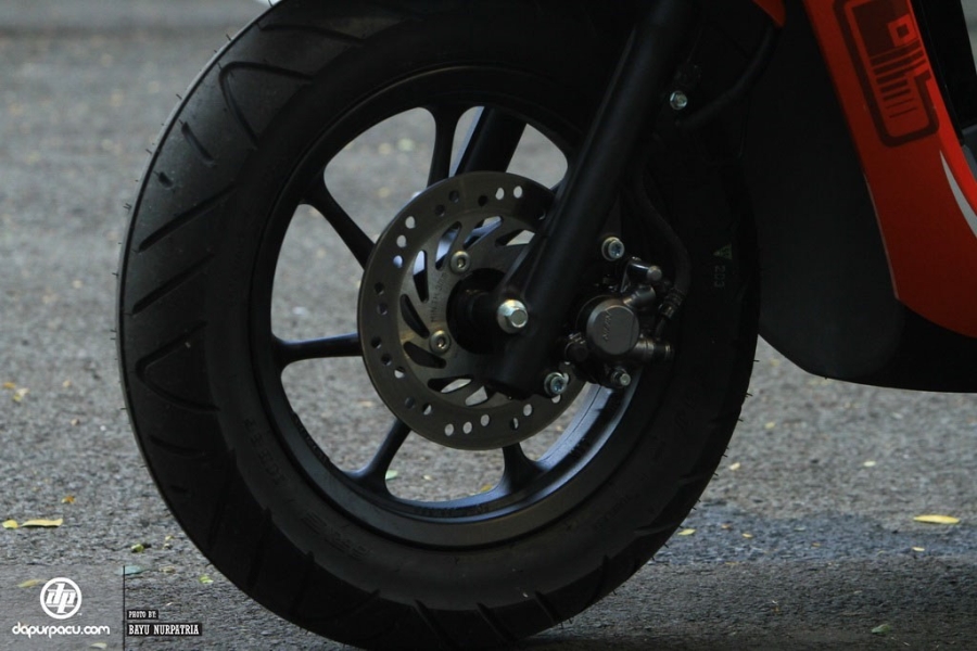 Honda Scoopy hoan toan moi gia khoang 1.335 USD hinh anh 5
