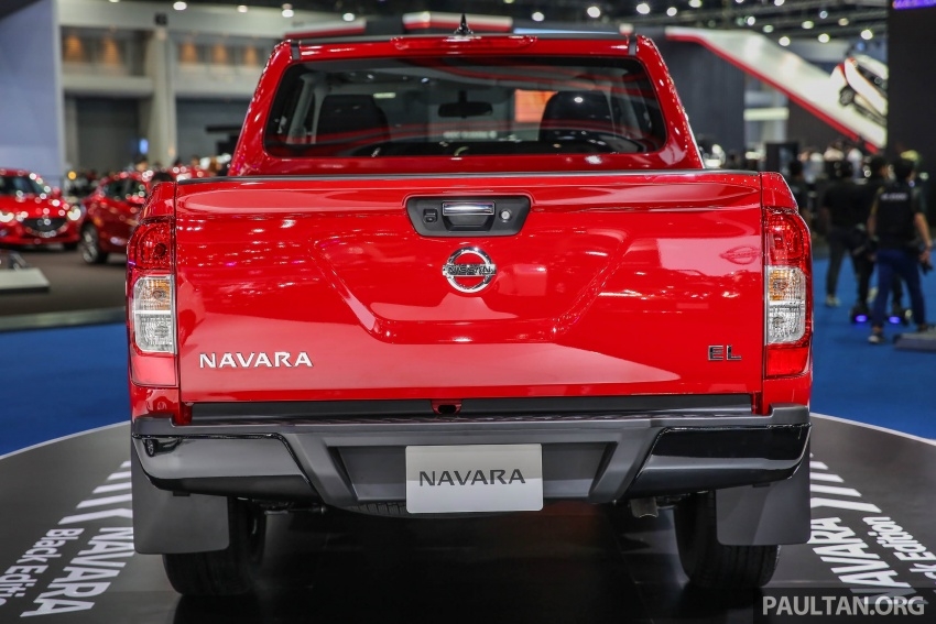 Nissan NP300 Navara Black Edition cực ngầu ra mắt tại Thái Lan