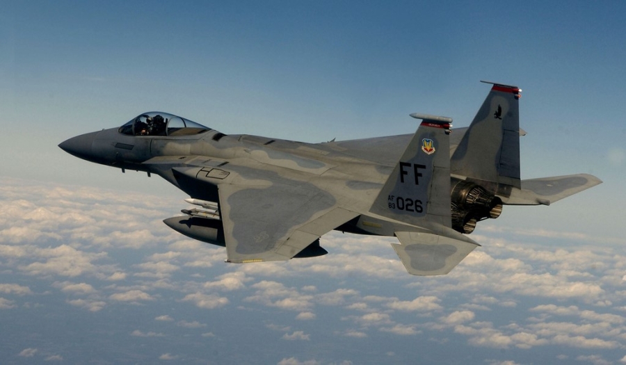 My cho nghi huu chien dau co bat kha chien bai F-15 hinh anh 2