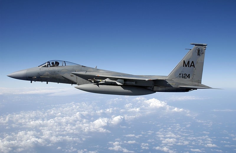 My cho nghi huu chien dau co bat kha chien bai F-15 hinh anh 7