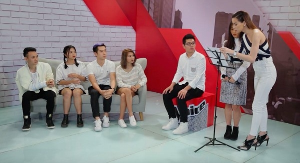 Ha Ho thay Noo o The Voice, Vo Canh cong khai yeu Phuong Trinh? hinh anh 1