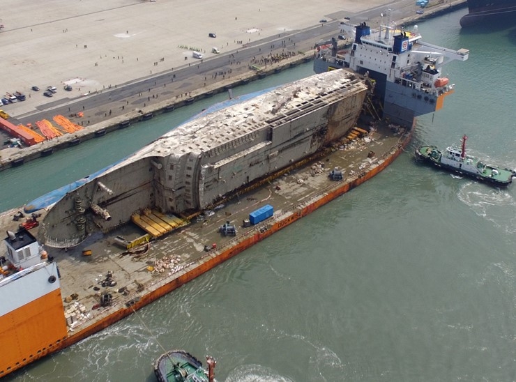 Pha Sewol da cap ben cuoi cung sau 1.080 ngay hinh anh 6