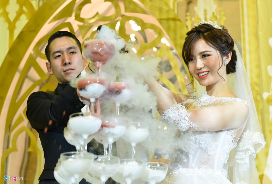 Hot girl Tu Linh rang ro ben chong trong ngay cuoi hinh anh 8