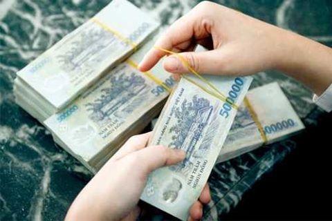 Ba lao to bi ban trai ngoai quoc quen qua mang lua tien ty hinh anh