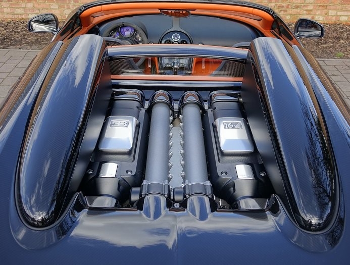 Bugatti Veyron cu rao gia gan 3 trieu USD hinh anh 6