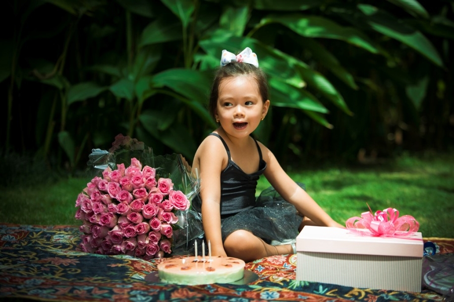 Con gai Doan Trang xinh xan trong bo anh mung tuoi len 3 hinh anh 2
