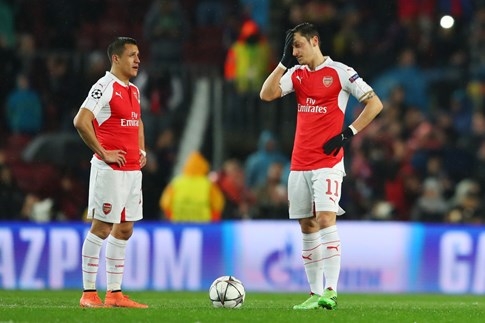 Arsenal trước nguy cơ tan đàn xẻ nghé - ảnh 2