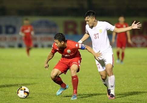 Công Vinh sang châu Âu tuyển đàn em Ibrahimovic thay tiền đạo 'chân gỗ' - ảnh 3