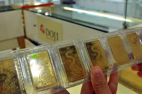 gia-vang-sjc-va-usd-cung-tang