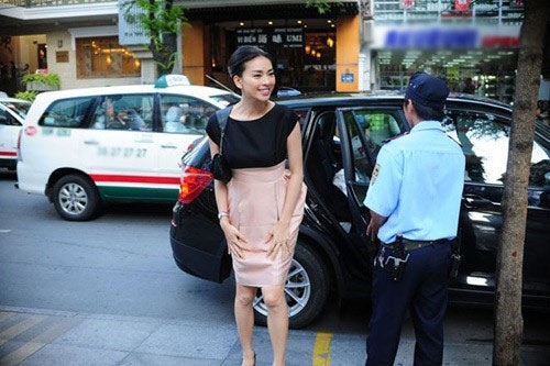 so do hoanh trang, xa xi cua hai kieu nu doc than, xinh dep cua showbiz viet - 3