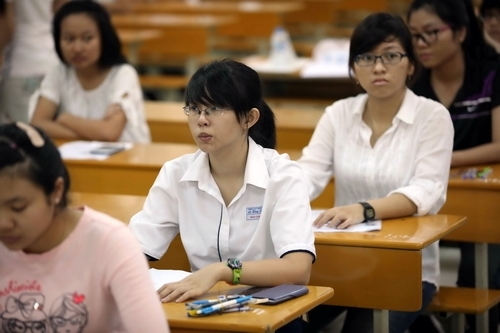 Kết quả hình ảnh cho Nhằm cung cấp thông tin và giải đáp các thắc mắc của thí sinh, phụ huynh về Kỳ thi THPT quốc gia và tuyển sinh, Bộ Giáo dục và Đào tạo đã công bố hệ thống thông tin hỗ trợ công tác thi và tuyển sinh năm 2017.