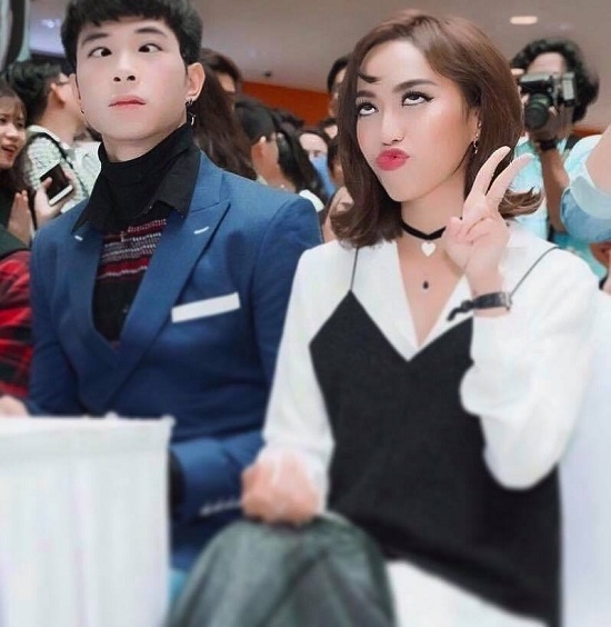 Tin tức showbiz, tin tức giải trí, tin tức giải trí trong ngày, tin tức sao Việt, Hoài Linh, Kỳ Hân, Huyền My, Phan Đinh Tùng, Ngọc Trinh.