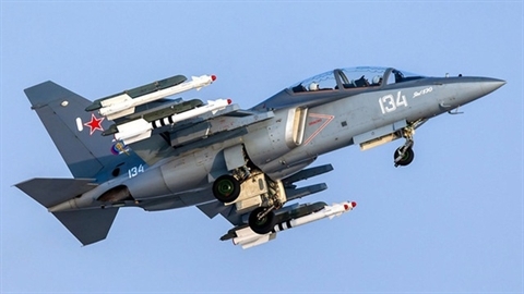 Viet Nam nhan uu dai lon khi mua Su-30SME kem Yak-130?