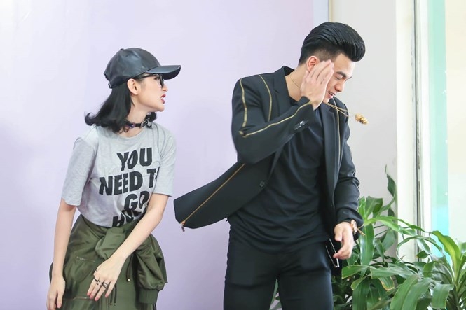 Angela Phương Trinh thử thách người mẫu Lê Xuân Tiền