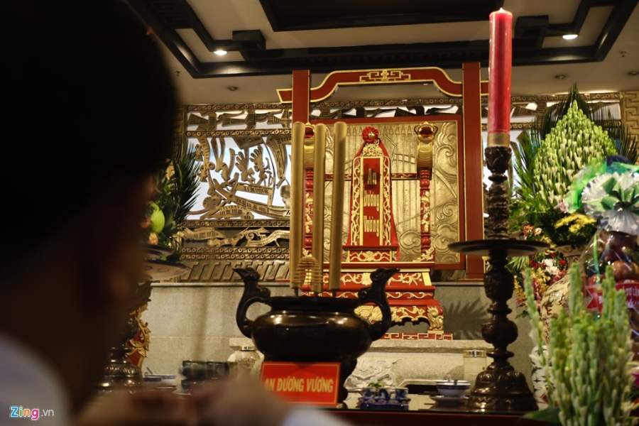 Hang nghin nguoi Sai Gon du le hoi tuong nho Vua Hung hinh anh 9