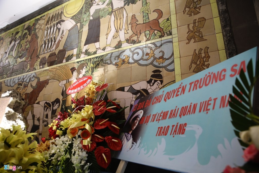 Hang nghin nguoi Sai Gon du le hoi tuong nho Vua Hung hinh anh 13