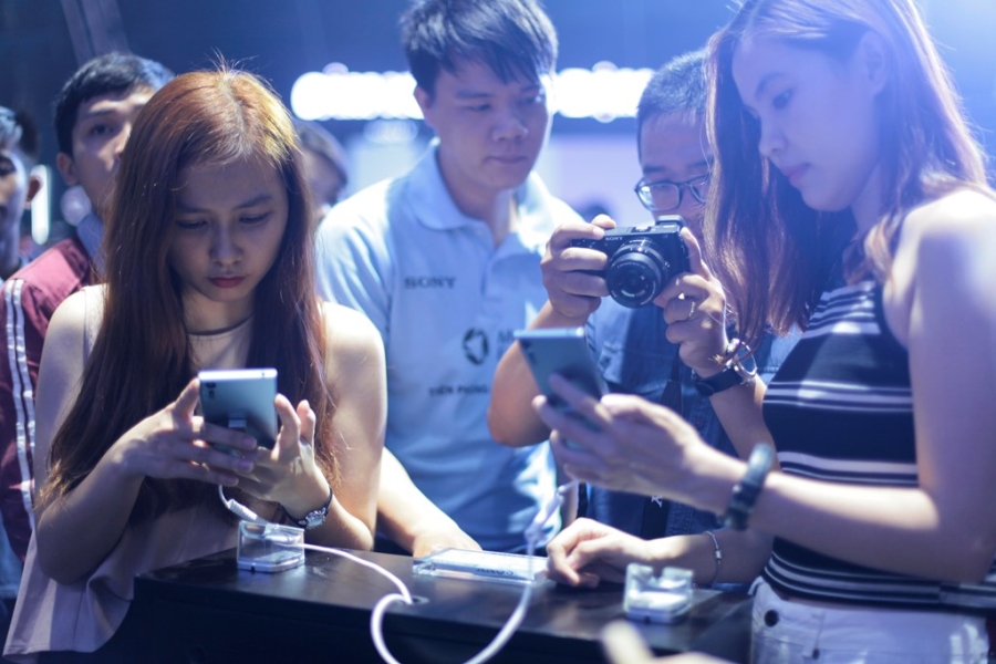 Le hoi trinh dien Sony Xperia XZs thu hut hang nghin ban tre Sai Gon hinh anh 6