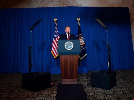 Ông Trump xác nhận ra lệnh dội mưa tên lửa vào Syria - ảnh 1