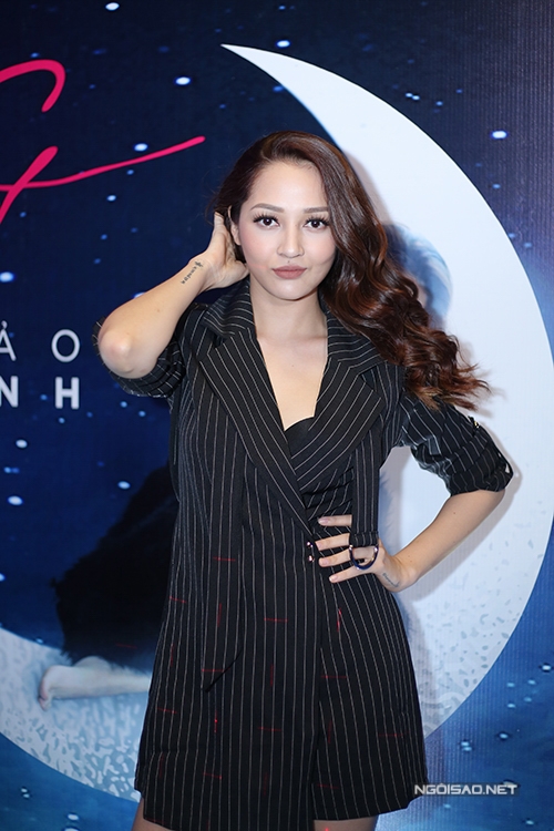bao-anh-bi-nghi-truc-trac-voi-ho-quang-hieu-vi-qua-tinh-tu-voi-huu-vi-2
