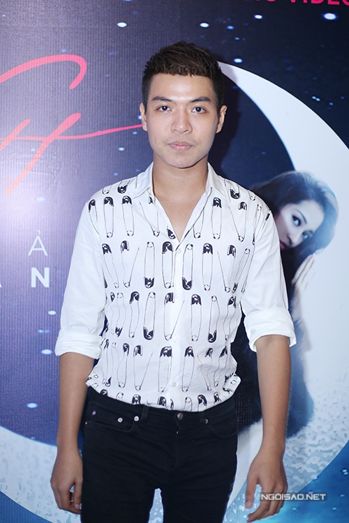 bao-anh-bi-nghi-truc-trac-voi-ho-quang-hieu-vi-qua-tinh-tu-voi-huu-vi-11