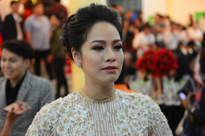 Nghệ sĩ Việt rạng rỡ trên thảm đỏ giải Cánh Diều  