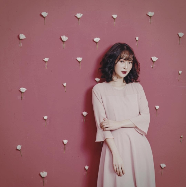 Hot girl Sun HT tên thật là Đoàn Nhật Minh, sinh năm 1993. Cô từng là người mẫu cho rất nhiều shop thời trang.