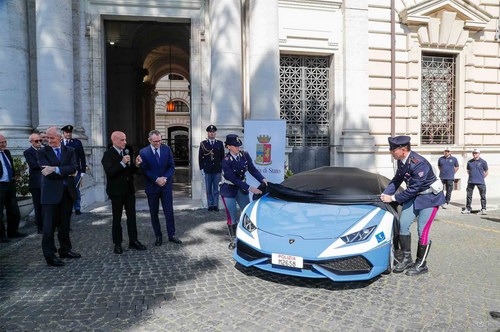 canh sat y dung lamborghini huracan tuan tra bat cuop hinh anh 1