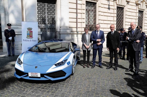 canh sat y dung lamborghini huracan tuan tra bat cuop hinh anh 2
