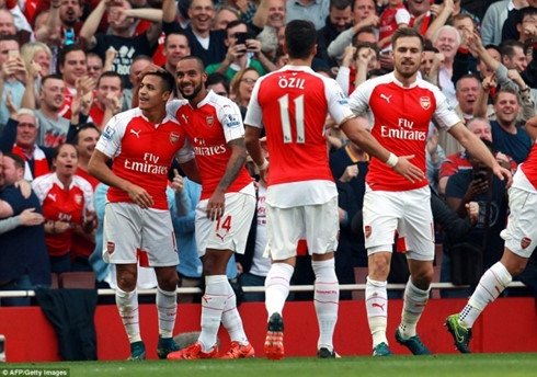 crystal palace vs arsenal chien dau vi champions league hinh 1