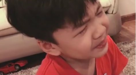 Cười đau ruột với màn đùa con bá đạo của ông bố lầy lội hàng đầu showbiz Việt - đạo diễn Khải Anh - Ảnh 3.