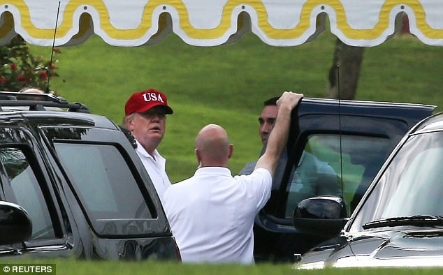 Ong Trump thanh thoi danh golf sau vu khong kich Syria hinh anh 1