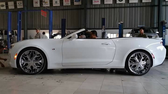 Chevrolet Camaro Convertible 2017 thứ 2 cập bến thị trường Việt Nam - Ảnh 5.