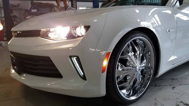 Chevrolet Camaro Convertible 2017 thứ 2 cập bến thị trường Việt Nam - Ảnh 9.