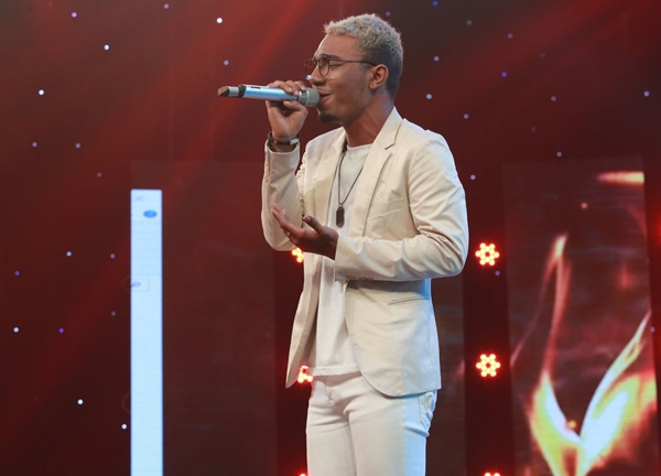 dai-nghia-nhai-net-mat-ac-cua-my-tam-khi-mia-mai-thi-sinh-1