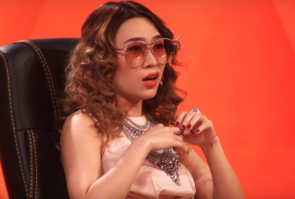 dai-nghia-nhai-net-mat-ac-cua-my-tam-khi-mia-mai-thi-sinh-2