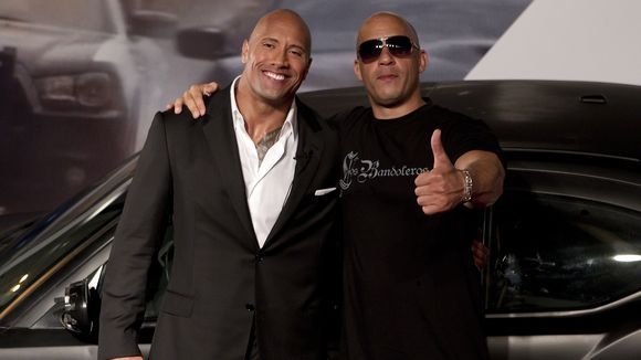 Vin Diesel (phải) và Dwayne Johnson (trái) cùng cười tại lễ công chiếu phim “Fast Five” ở Rio de Janeiro, Brazil hồi năm 2011.